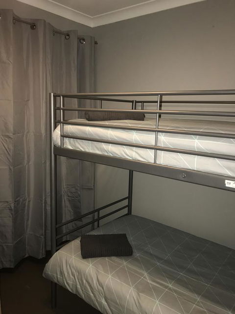 Blue Lake Family Retreat - Tourism Noosa 25