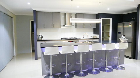 Rainbow Dream House - Tourism Noosa 2