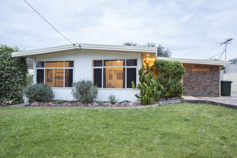 Rustic Retreat Esperance - Tourism Noosa 5