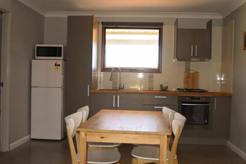 Swan Valley Sisters - Tourism Noosa 16