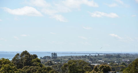 The Villa Dunsborough - Tourism Noosa 1