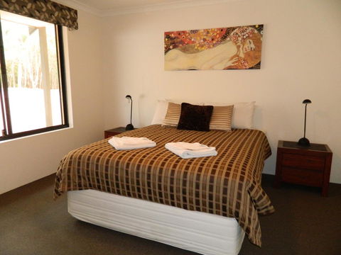 Margaret River Hideaway & Farmstay - Tourism Noosa 38