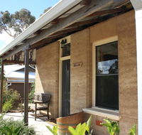 Hotham Ridge Winery and Cottages - Tourism Noosa