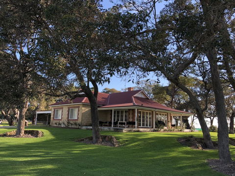 Caves Road Guest Houses - Tourism Noosa 19