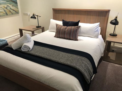 Caves Road Guest Houses - Tourism Noosa 6