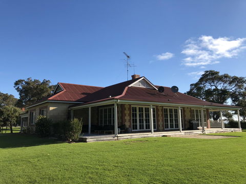 Caves Road Guest Houses - Tourism Noosa 14
