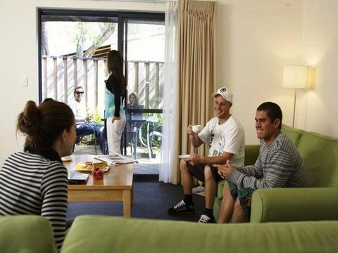 Leeuwin Apartments - Tourism Noosa 11