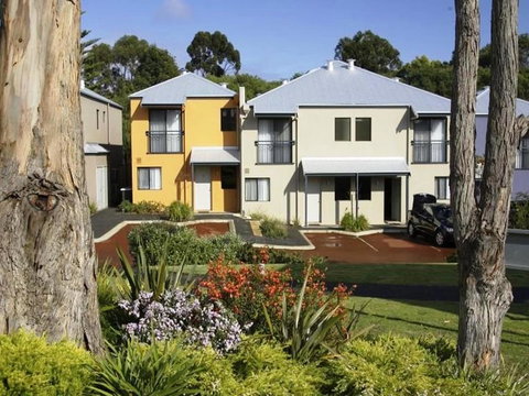 Leeuwin Apartments - Tourism Noosa 5