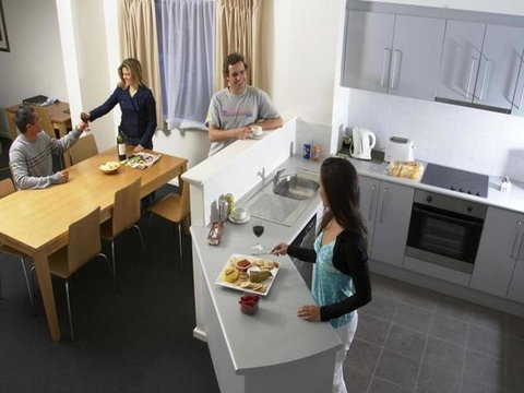 Leeuwin Apartments - Tourism Noosa 9