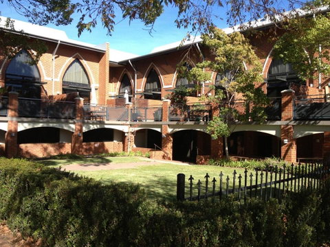 Cloisters - Tourism Noosa 18
