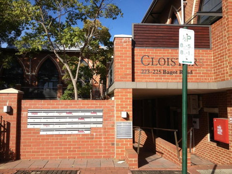 Cloisters - Tourism Noosa 19