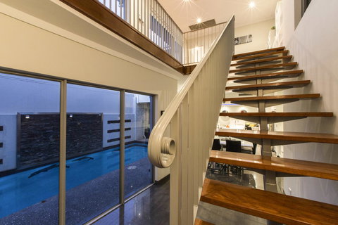 Ambar Villa Between City And Freo - Tourism Noosa 27