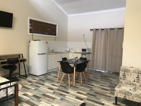 Sabai Accommodation - Tourism Noosa 12