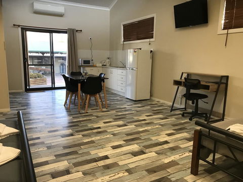 Sabai Accommodation - Tourism Noosa 7