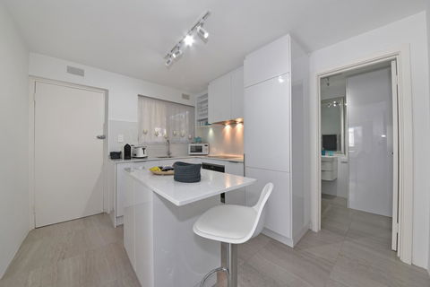 Cottesloe Apartment Close To Beach - Tourism Noosa 11