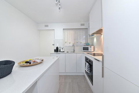 Cottesloe Apartment Close To Beach - Tourism Noosa 3