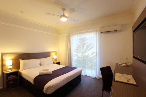 Cottesloe Beach Hotel - Tourism Noosa 24