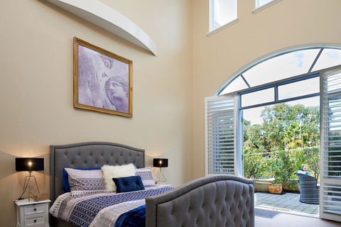 Sorrento Beach Manor - Tourism Noosa 2