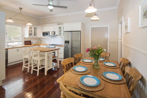 Sea La Vie - Tourism Noosa 3
