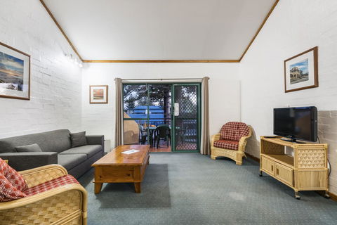 Cottesloe Beach Chalets - Tourism Noosa 33