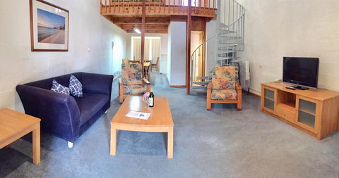Cottesloe Beach Chalets - Tourism Noosa 20