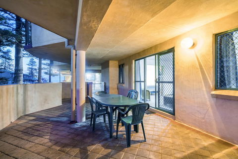 Cottesloe Beach Chalets - Tourism Noosa 39