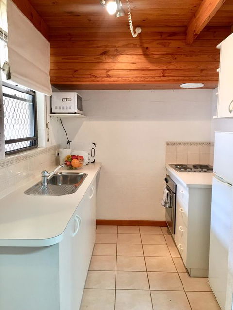 Cottesloe Beach Chalets - Tourism Noosa 23