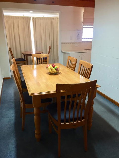 Cottesloe Beach Chalets - Tourism Noosa 22