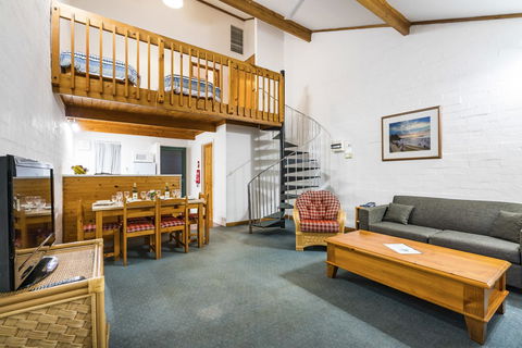 Cottesloe Beach Chalets - Tourism Noosa 32