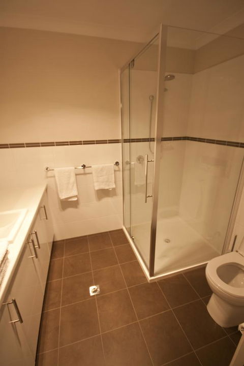 Cape Villas - Tourism Noosa 29