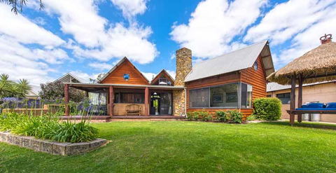 Beach House Dunsborough - Tourism Noosa 23