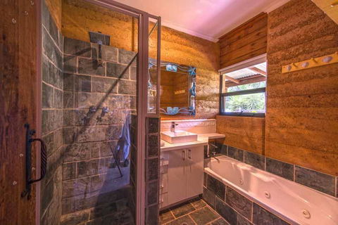 Beach House Dunsborough - Tourism Noosa 19