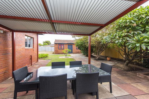 Big House Heated Pool 11 Beds Como / South Perth / Applecross - Tourism Noosa 28