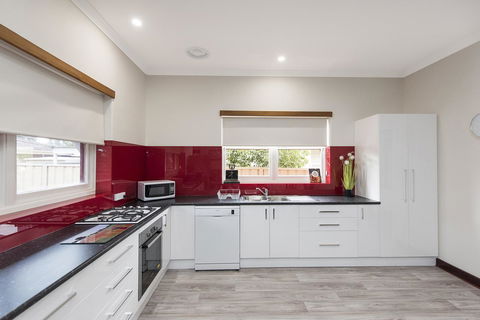 Big House Heated Pool 11 Beds Como / South Perth / Applecross - Tourism Noosa 8