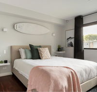 Starboard Drift - Captain  Crew - In Town Entire House for 8 - Tourism Noosa
