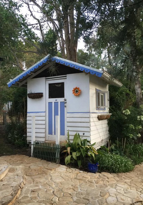 Applegate Lane Chalet - Tourism Noosa 26