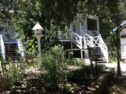 Applegate Lane Chalet - Tourism Noosa 15