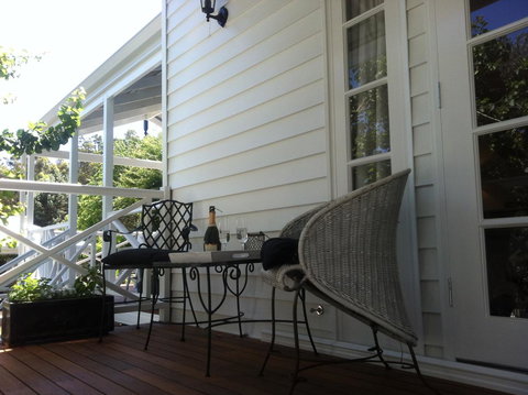 Applegate Lane Chalet - Tourism Noosa 17