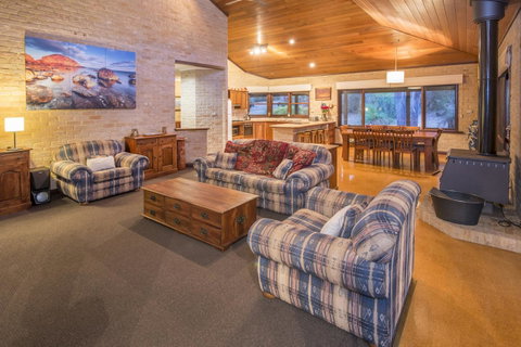 53 Martina Drive - Tourism Noosa 15