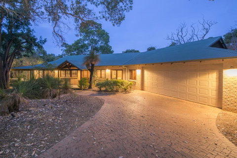 53 Martina Drive - Tourism Noosa 6