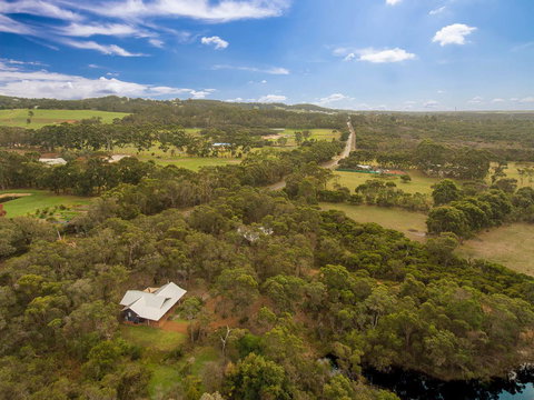 Denmark Forest Retreat - Tourism Noosa 4