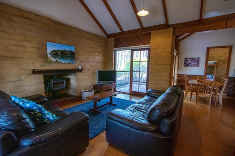 Denmark Forest Retreat - Tourism Noosa 8