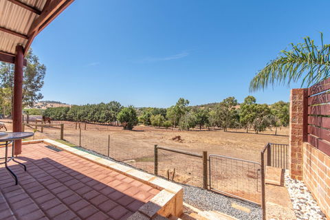 'Bindoon Valley Escape' Cottage - Tourism Noosa 7