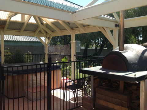 Busselton Guest House - Tourism Noosa 19