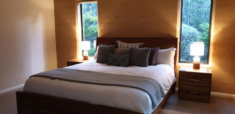 Jarrah Grove Forest Retreat - Tourism Noosa 5