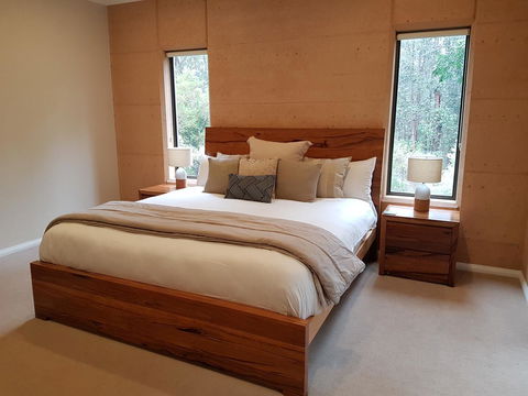 Jarrah Grove Forest Retreat - Tourism Noosa 3