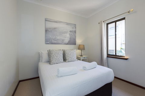 Cottesloe Sea Salt Abode - Executive Escapes - Tourism Noosa 9