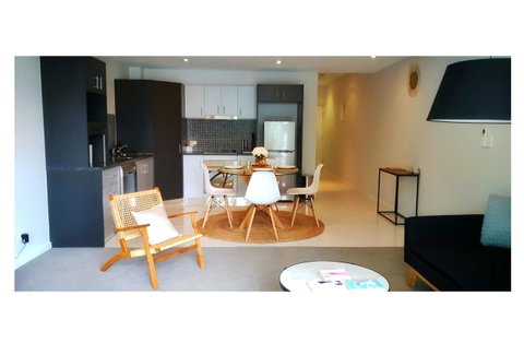 Stylish 1BDR Unit In The Heart Of Subiaco - Tourism Noosa 6