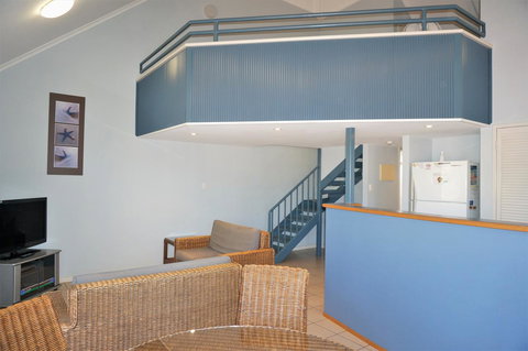 Osprey Holiday Village Unit 122 2 Bedroom - Tourism Noosa 1