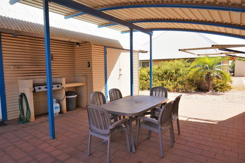 Osprey Holiday Village Unit 122 2 Bedroom - Tourism Noosa 11